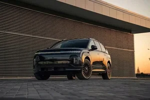 Hyundai Ioniq 9 Calligraphy Black Ink: The Pinnacle of Electric Luxury SUV Innovation and Design - image 7