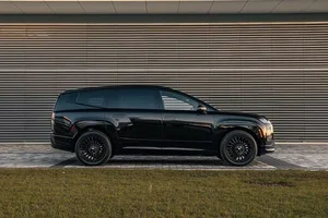 Hyundai Ioniq 9 Calligraphy Black Ink: The Pinnacle of Electric Luxury SUV Innovation and Design - image 3