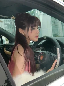 Fitness Influencer Tran Bich Hanh Addresses Controversy and Personal Lifestyle Rumors - image 5