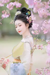 Discover Ke Ke K's Timeless Hanfu Beauty Amidst Romantic Cherry Blossoms Vol.8528 - image 10