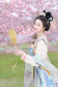 Discover Ke Ke K's Timeless Hanfu Beauty Amidst Romantic Cherry Blossoms Vol.8528 - image 11