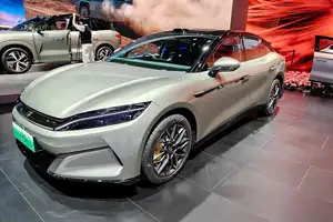 BYD Han L 2026 Debuts: Electric Sedan with Supercar Performance, Attractive Price from Only 725 Million VND! - image 1