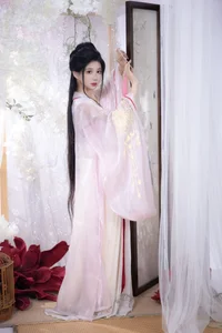 YiTuYu Art Language Vol. 4146: Exploring the Aesthetic Elegance of Qi Luo Sheng De Xiao Su Su - image 15