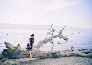 Ethereal Elegance: Ju Xiao Tao’s Blue Cheongsam Serenity at Erhai Lake - image 9