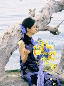 Ethereal Elegance: Ju Xiao Tao’s Blue Cheongsam Serenity at Erhai Lake - image 14