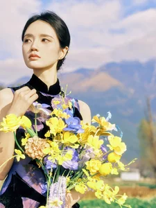 Ethereal Elegance: Ju Xiao Tao’s Blue Cheongsam Serenity at Erhai Lake - image 27