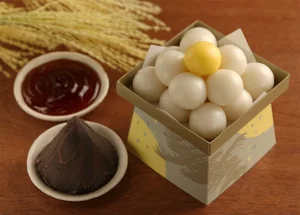 Exploring the Diverse Mooncakes of Asia - image 7
