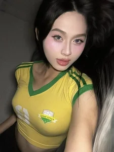 The Rise of AI-Like Perfection: Transgender Beauty Stuns with Flawless Aesthetics - image 5