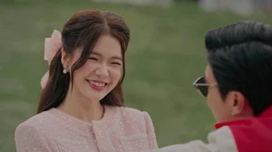 Beyond the Screen: The Captivating Real-Life Style of Prime Time Actress Yen Dan - image 1