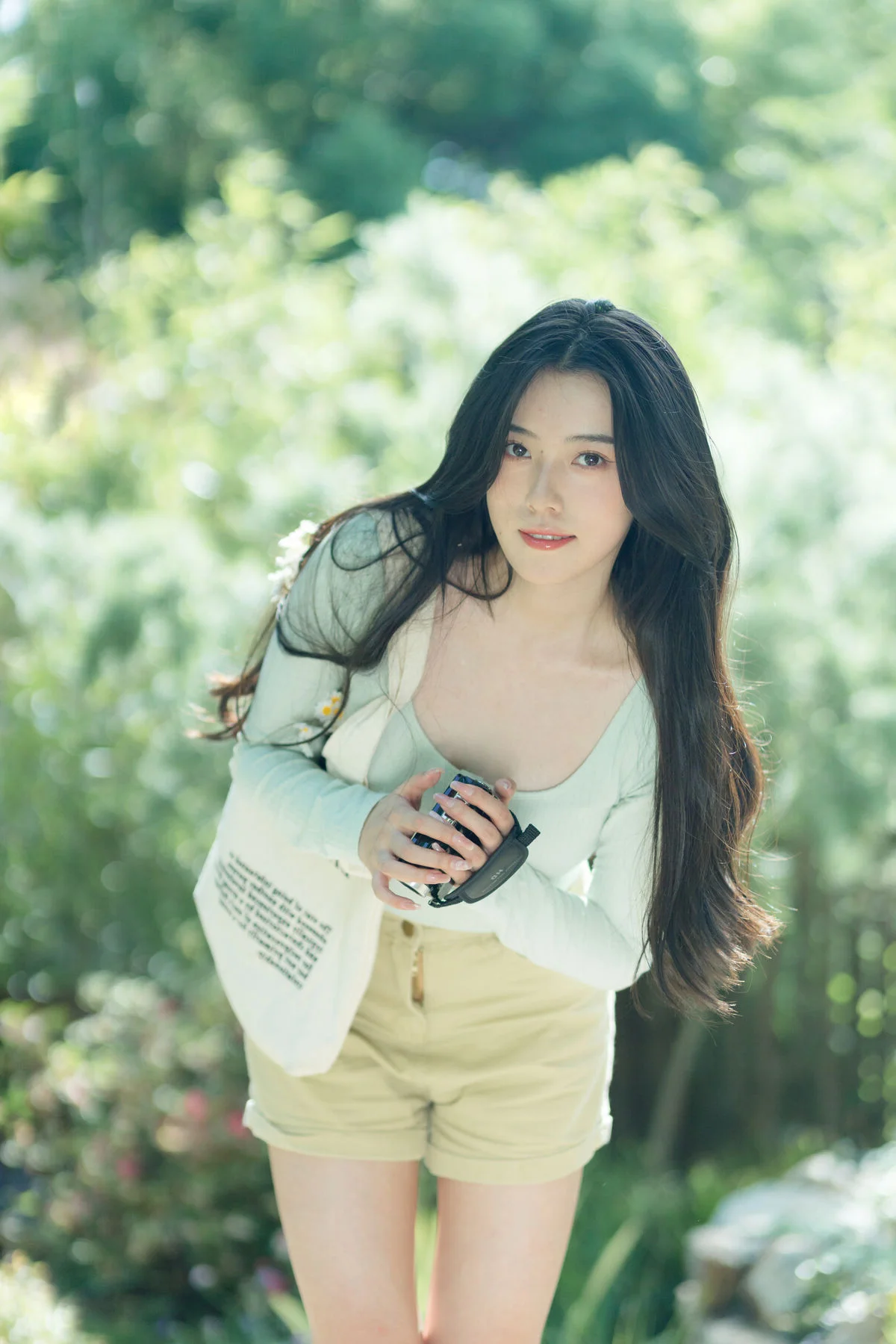 Sophisticated Portraiture: YiTuYu Art Language Vol.7583 Featuring Jing Jing Jing