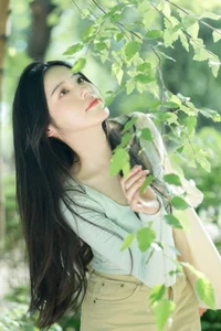 Sophisticated Portraiture: YiTuYu Art Language Vol.7583 Featuring Jing Jing Jing - image 8