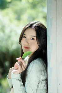 Sophisticated Portraiture: YiTuYu Art Language Vol.7583 Featuring Jing Jing Jing - image 17