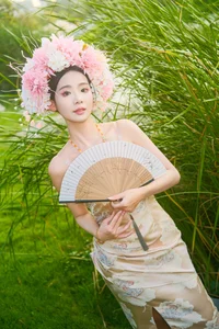YiTuYu Art Language Vol.7784 Wen Wen: Soft Light Portraits - image 21