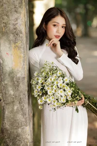 The Pure Elegance of the White Ao Dai: A Tribute to Vietnamese Student Tradition - image 89
