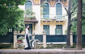 The Pure Elegance of the White Ao Dai: A Tribute to Vietnamese Student Tradition - image 94