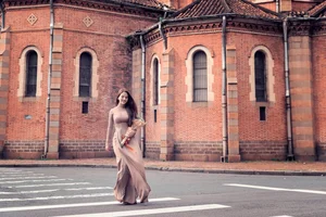 The Pure Elegance of the White Ao Dai: A Tribute to Vietnamese Student Tradition - image 22