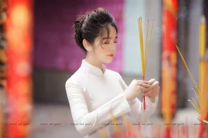 The Pure Elegance of the White Ao Dai: A Tribute to Vietnamese Student Tradition - image 83