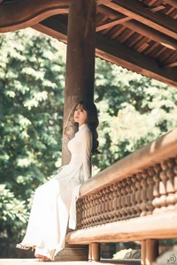 The Pure Elegance of the White Ao Dai: A Tribute to Vietnamese Student Tradition - image 50