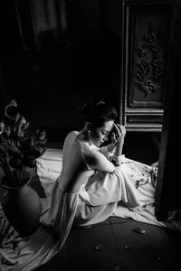 The Pure Elegance of the White Ao Dai: A Tribute to Vietnamese Student Tradition - image 19