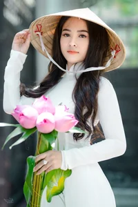 The Pure Elegance of the White Ao Dai: A Tribute to Vietnamese Student Tradition - image 26