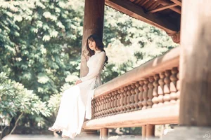 The Pure Elegance of the White Ao Dai: A Tribute to Vietnamese Student Tradition - image 98