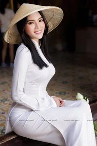 The Pure Elegance of the White Ao Dai: A Tribute to Vietnamese Student Tradition - image 51