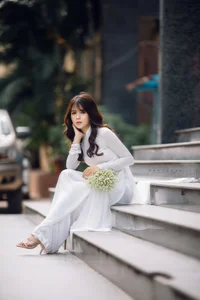 The Pure Elegance of the White Ao Dai: A Tribute to Vietnamese Student Tradition - image 38