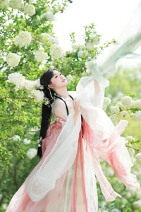 Ethereal Hanfu Beauty Amidst White Blooms - YiTuYu Vol.8889 Jiao Yi Zhi Sui Sui - image 3