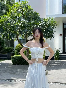 Rising Fashion Icons: Exploring the Bold and Sophisticated Style of Saigon’s Modern Influencers - image 9