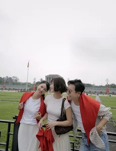 Celebrating National Pride: Salim and Friends Honor Vietnam’s Reunification Day - image 3
